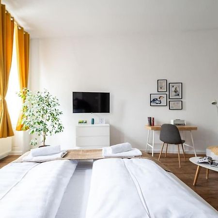 Lite 1Br Near Metro & Center By Hm Leilighet Wien Eksteriør bilde