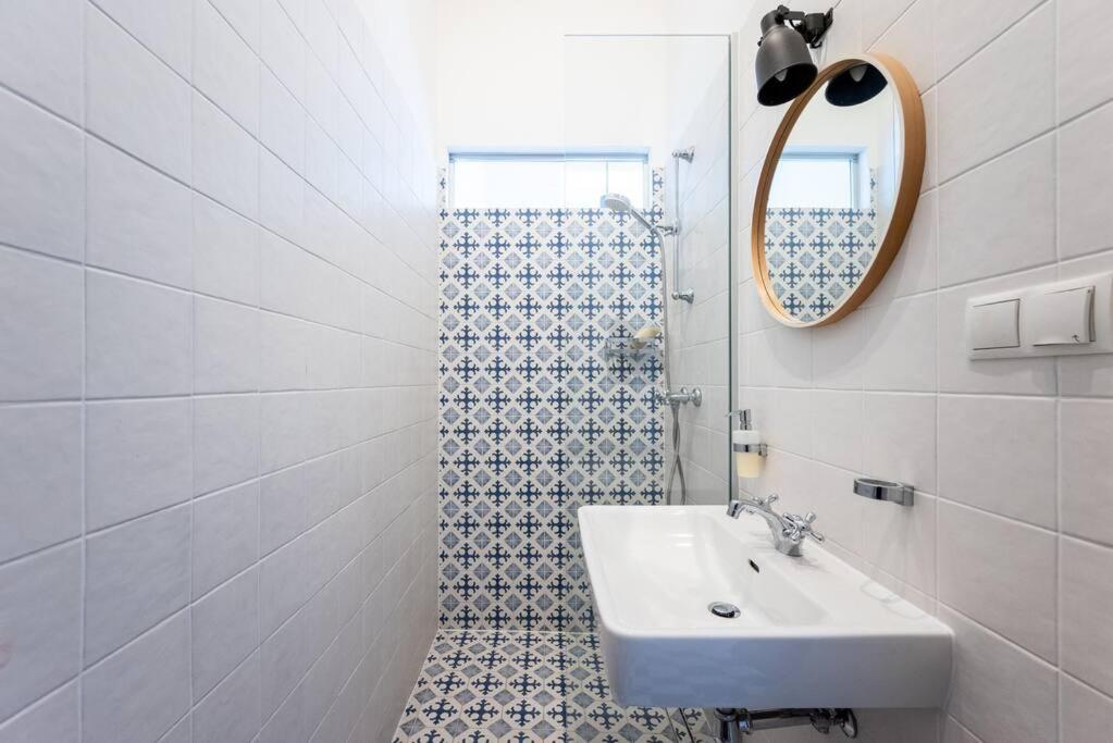 Lite 1Br Near Metro & Center By Hm Leilighet Wien Eksteriør bilde