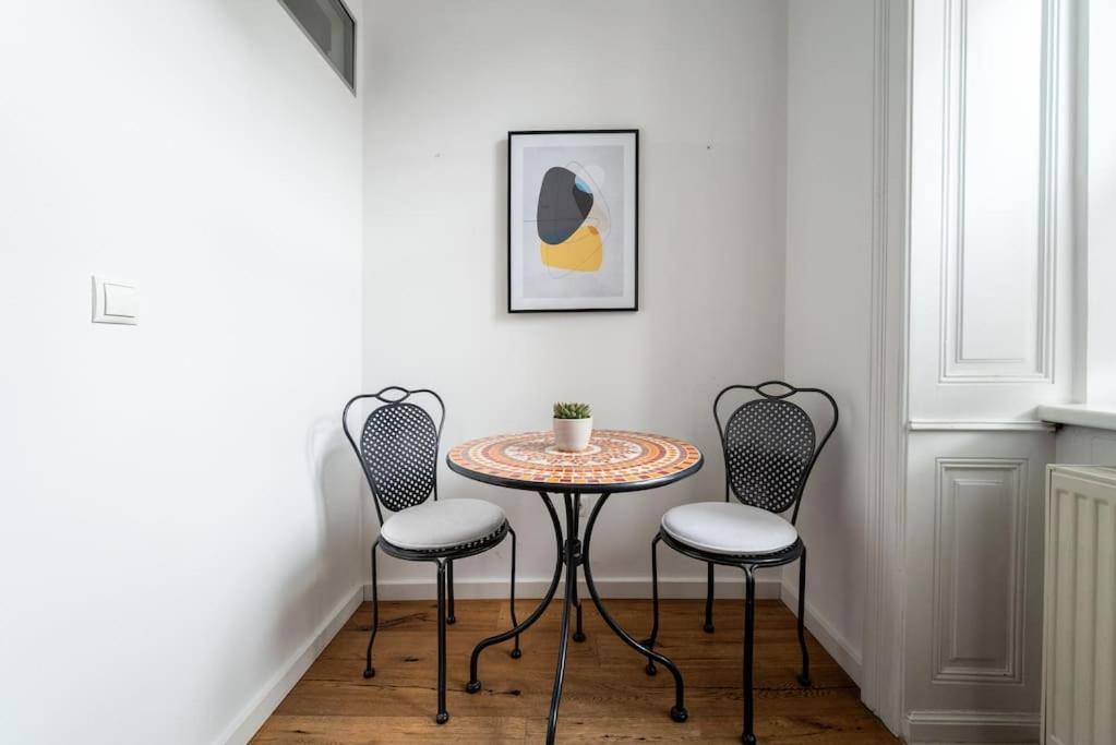 Lite 1Br Near Metro & Center By Hm Leilighet Wien Eksteriør bilde
