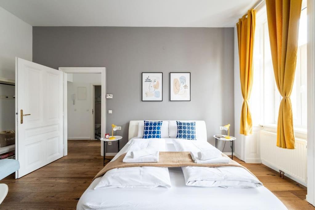 Lite 1Br Near Metro & Center By Hm Leilighet Wien Eksteriør bilde